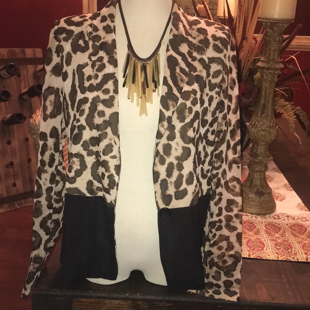 Light Leopard Print Blazer